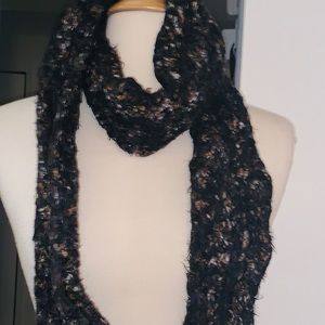 STEVE MADDEN INFINITY CIRCLE SCARF